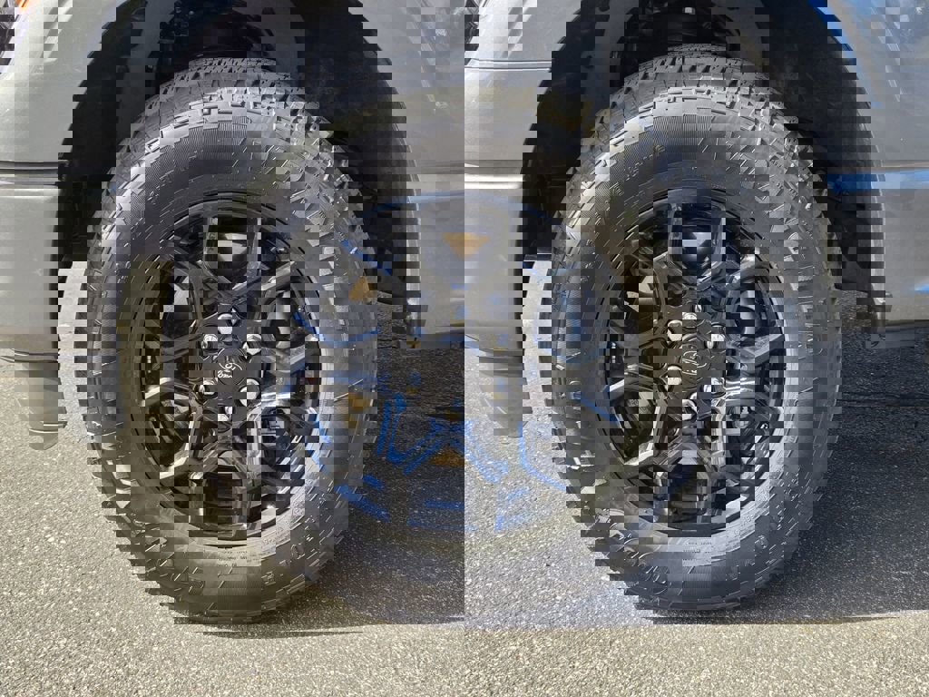 Used 2025 Ford F150 XLT w/ Equipment Group 302A MID image 8