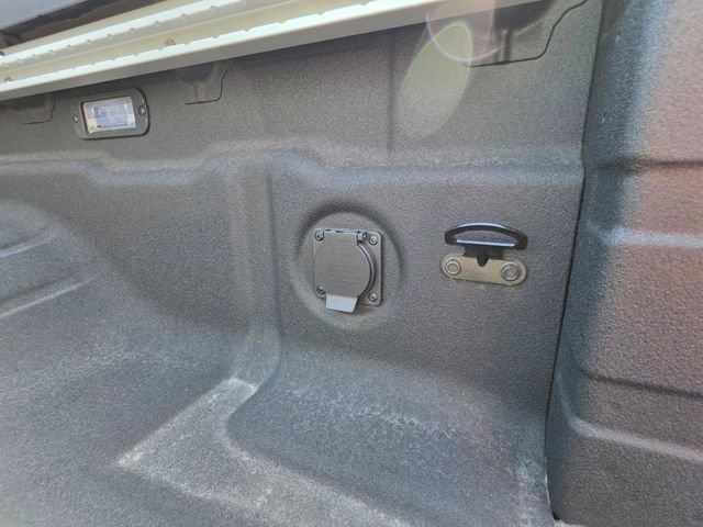 New 2026 Nissan Frontier SV w/ SV Convenience Package AWD/4WD image 29