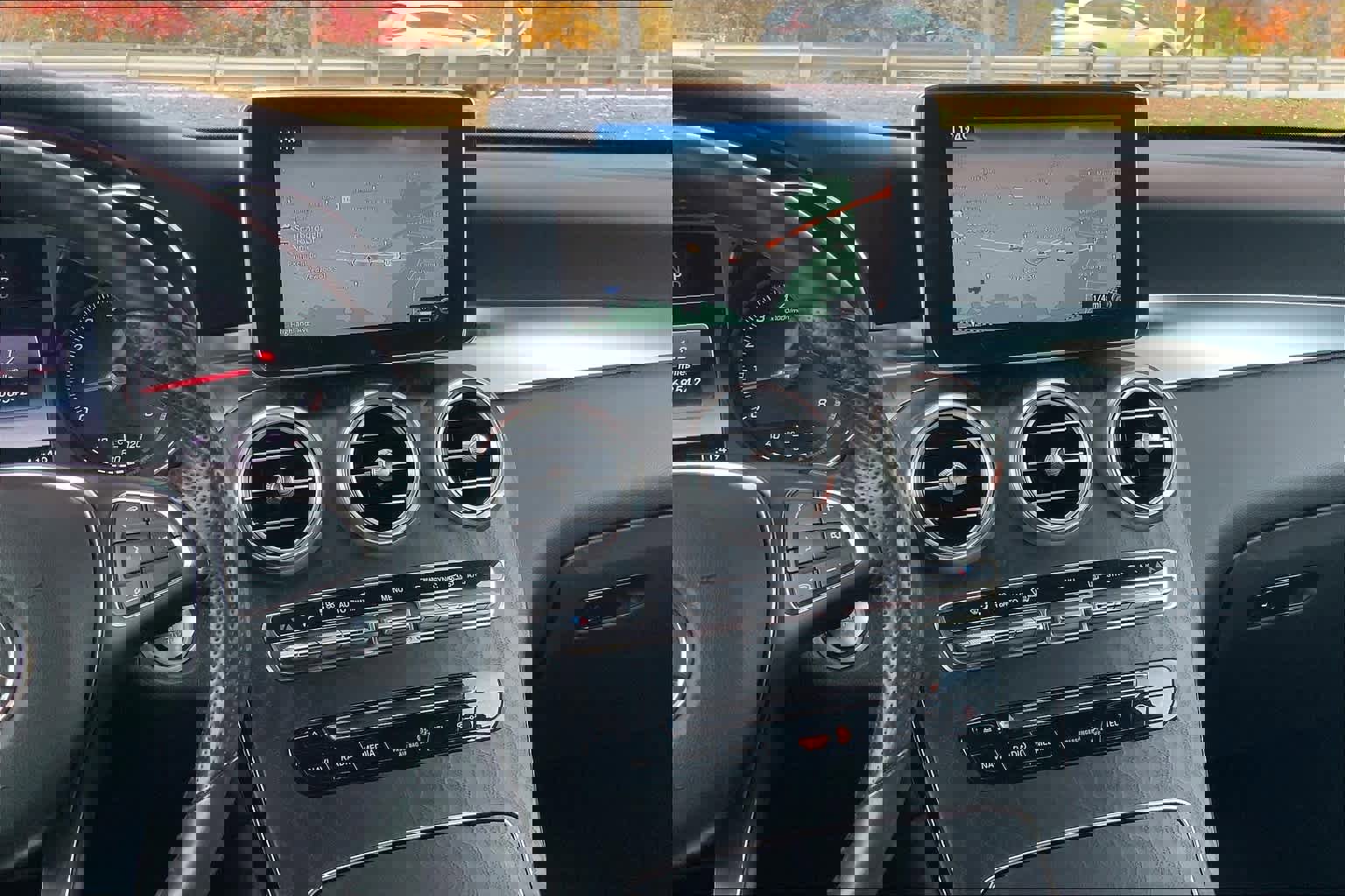 Used 2017 Mercedes-Benz GLC 300 4MATIC image 6