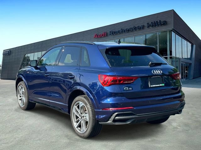 Certified 2025 Audi Q3 2.0T Premium w/ Convenience Plus Package AWD/4WD image 4