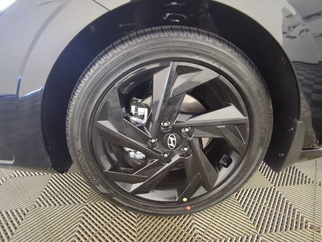 New 2026 Hyundai Elantra SEL Sport Premium FWD image 16