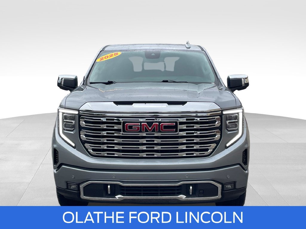 Used 2025 GMC Sierra 1500 Denali AWD/4WD image 12