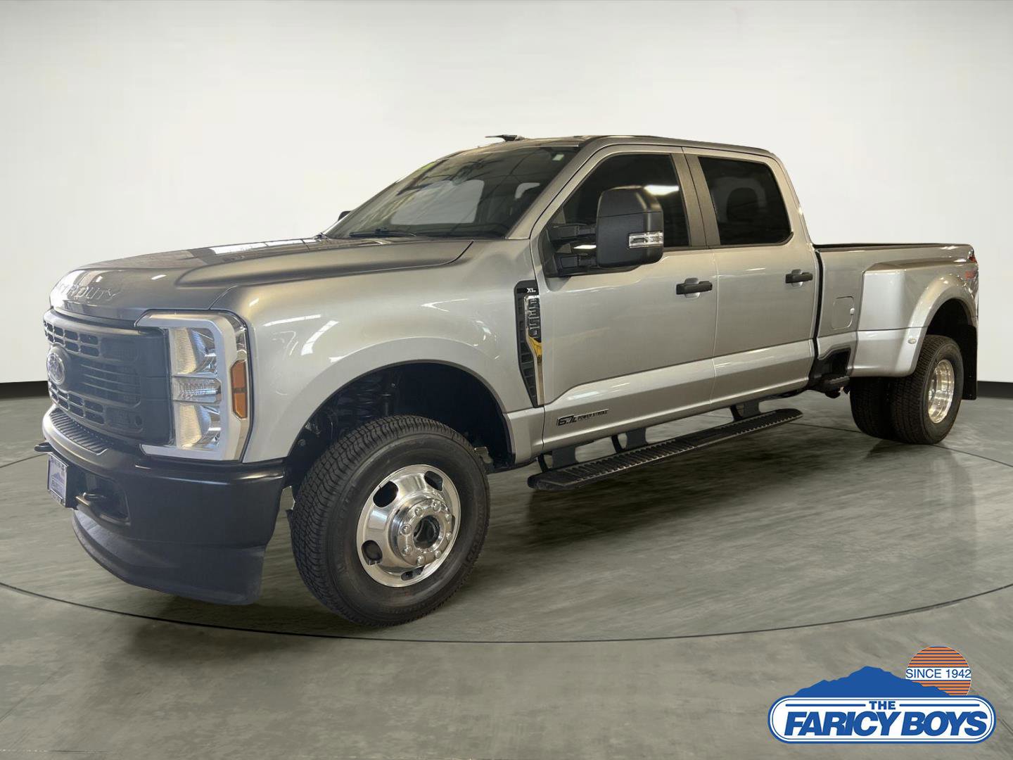 Used 2024 Ford F350 XL image 1