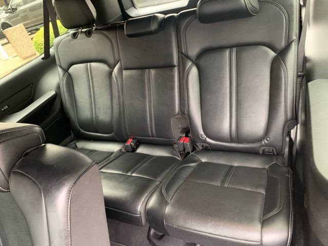 Used 2024 Jeep Wagoneer L Series II AWD/4WD image 19