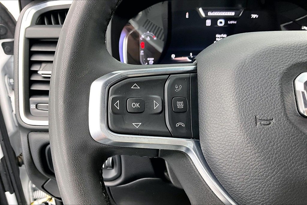 Used 2025 RAM 2500 Laramie AWD/4WD image 18