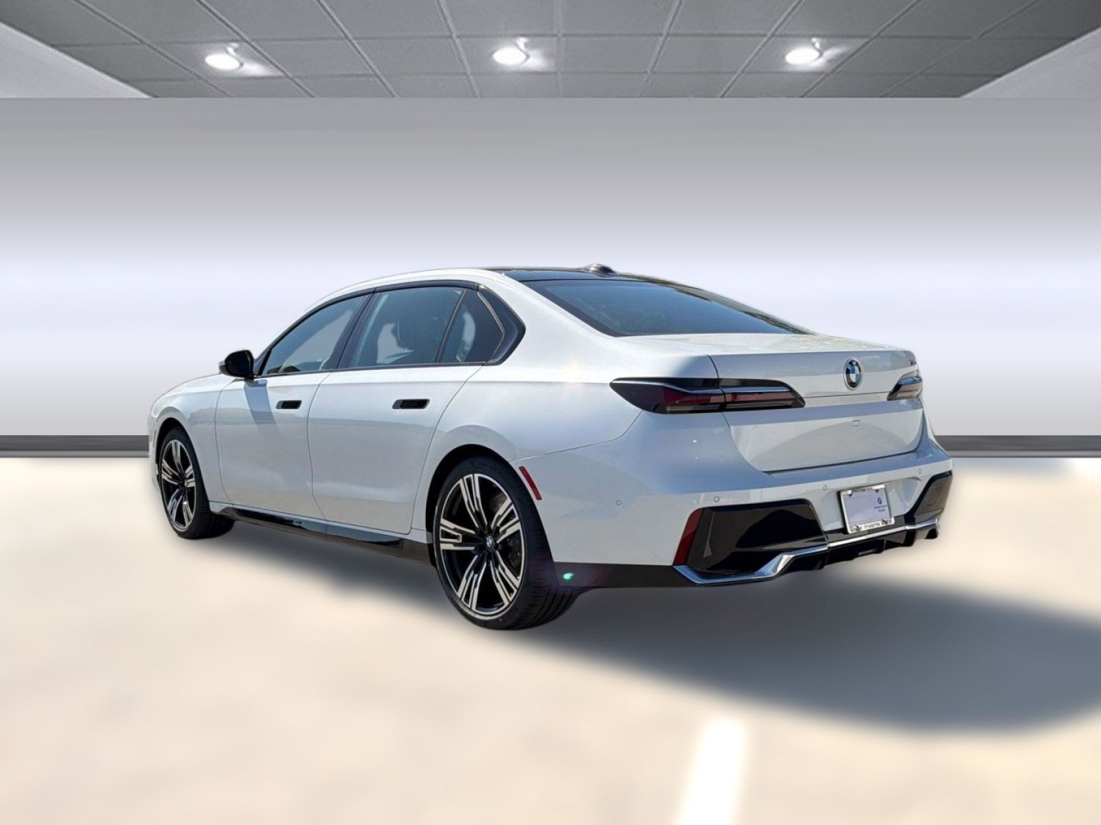 New 2026 BMW 740i RWD image 3