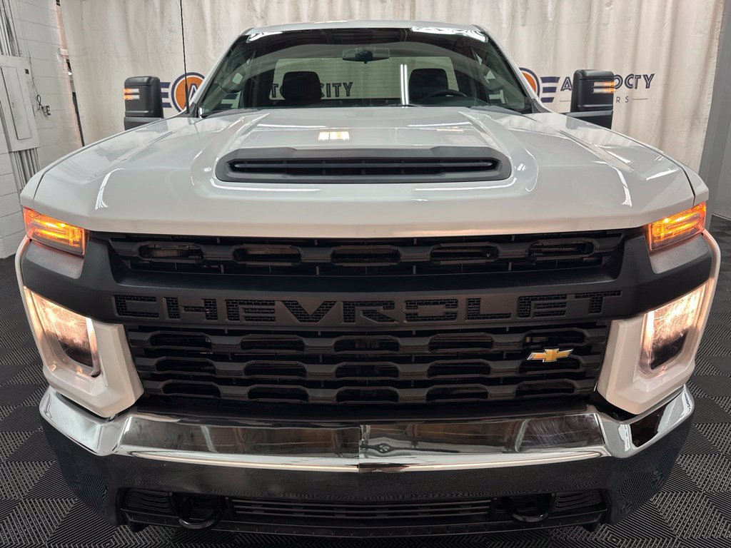 Used 2022 Chevrolet Silverado 2500 W/T w/ WT Convenience Package AWD/4WD image 3
