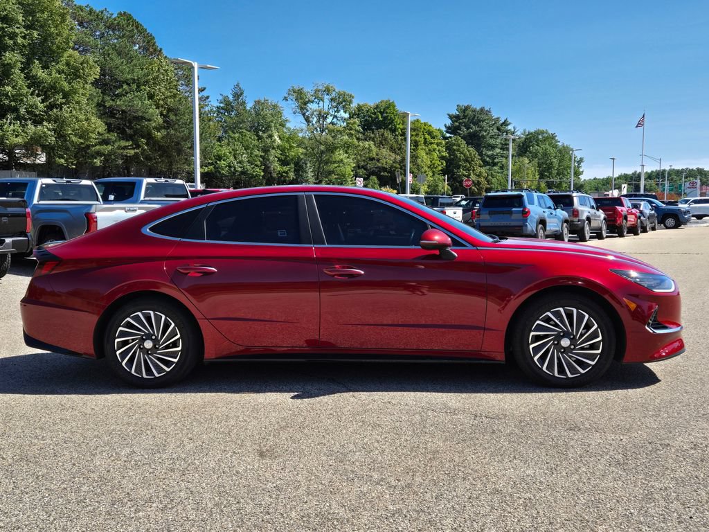 Used 2023 Hyundai Sonata Limited w/ Cargo Package FWD image 7