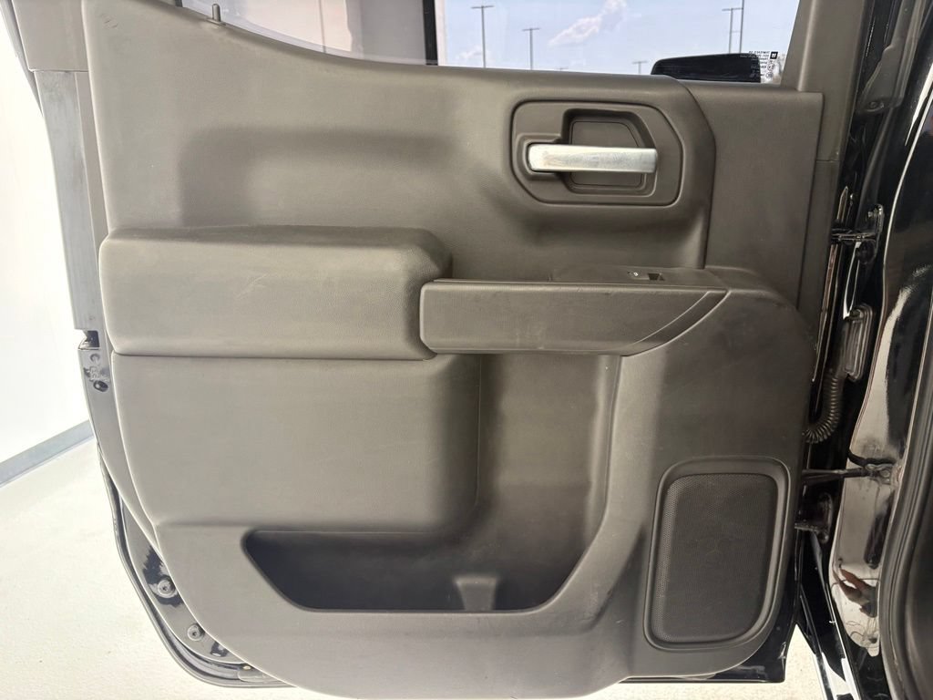 Used 2021 Chevrolet Silverado 1500 LT AWD/4WD image 26