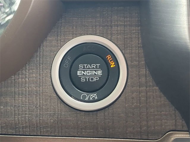 Used 2023 RAM 3500 Limited image 28