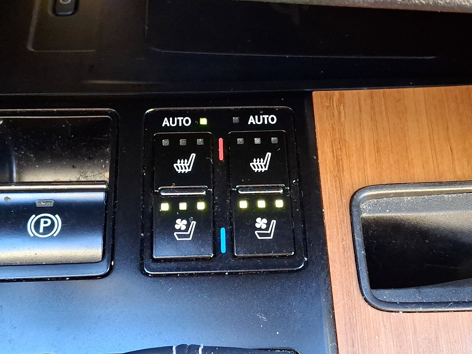 Used 2021 Lexus RX 350 AWD w/ Premium Package image 26