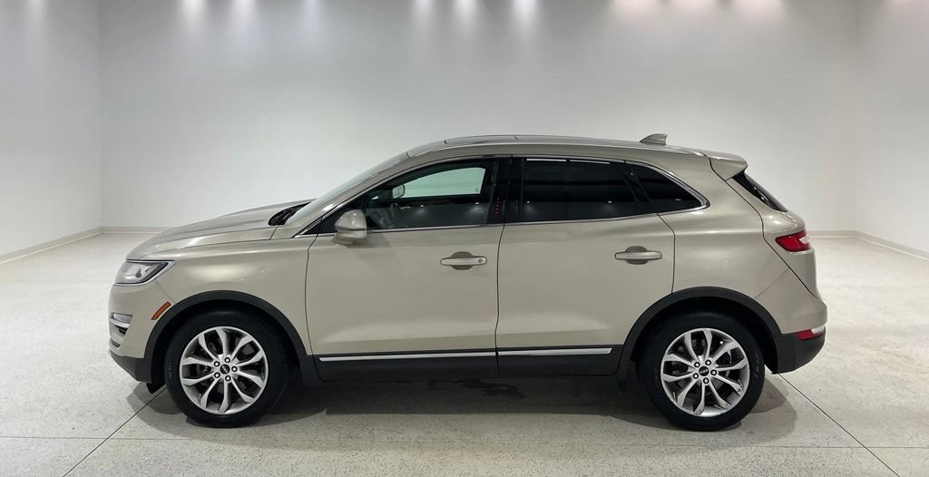 Used 2015 Lincoln MKC FWD w/ Equipment Group 101A Select image 2