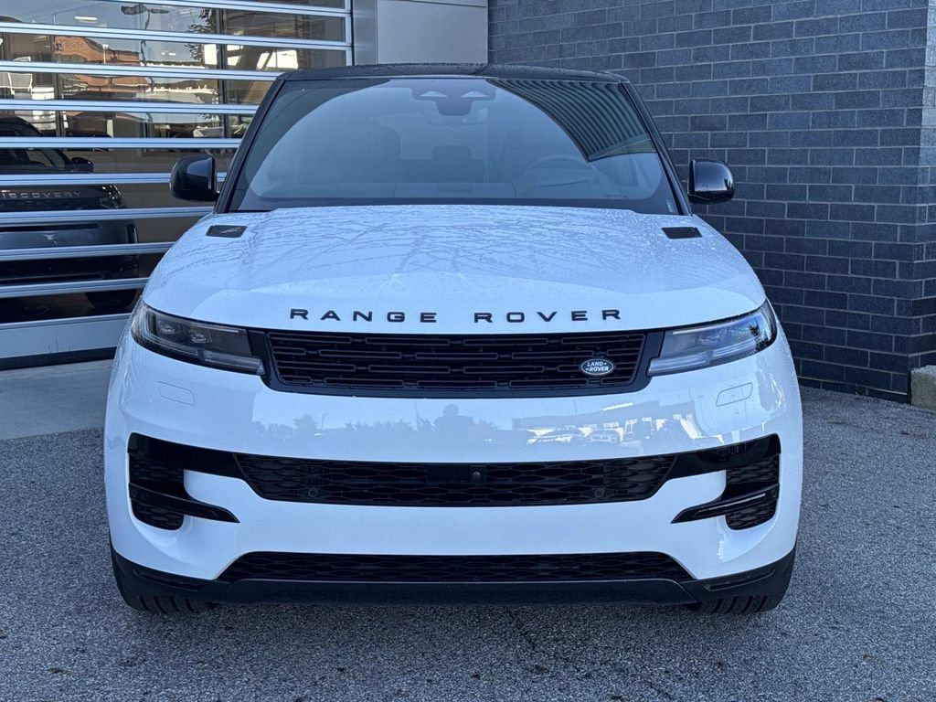 New 2026 Land Rover Range Rover Sport SE AWD/4WD image 2