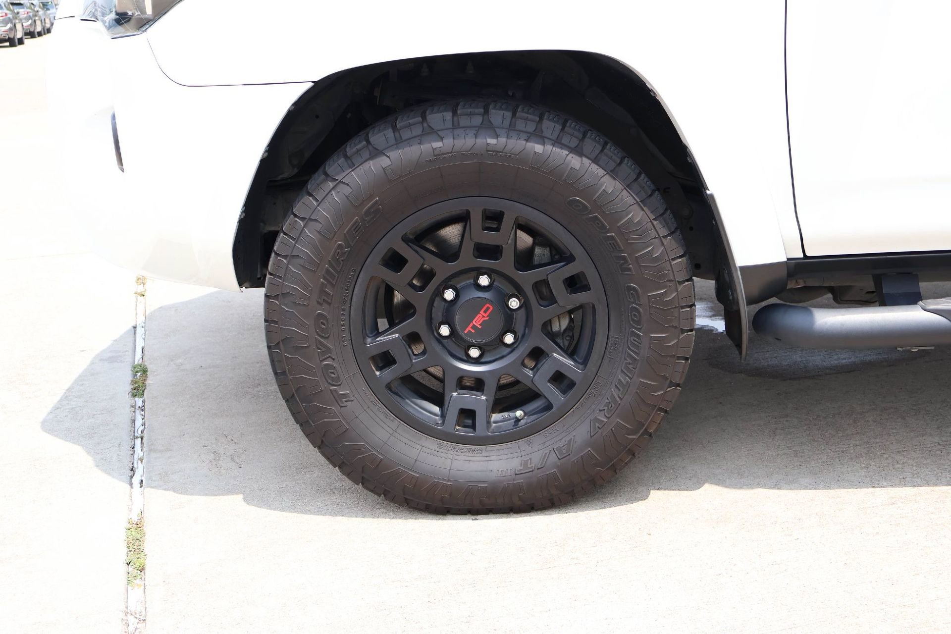 Used 2020 Toyota 4Runner SR5 Premium w/ Moonroof Package AWD/4WD image 8