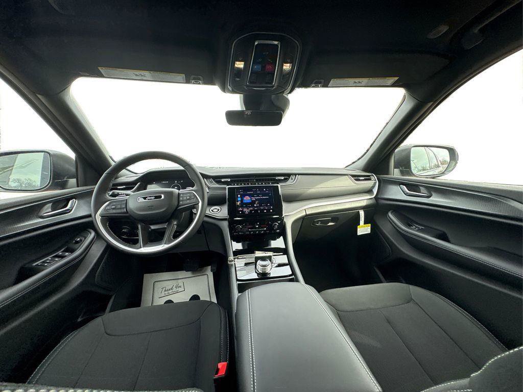 New 2026 Jeep Grand Cherokee L 4WD image 23