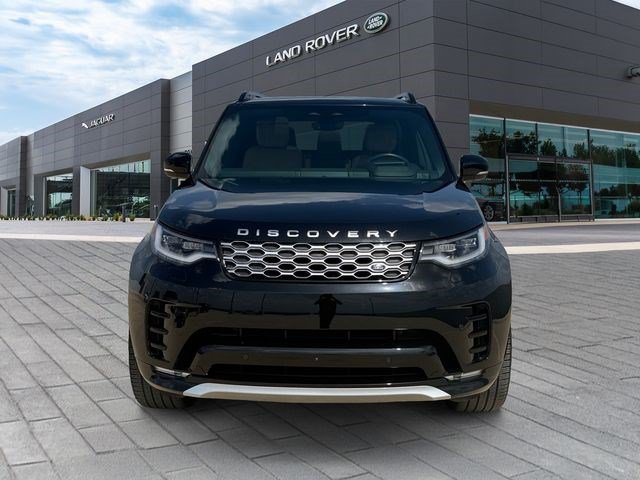 Certified 2024 Land Rover Discovery Metropolitan Edition AWD/4WD image 8