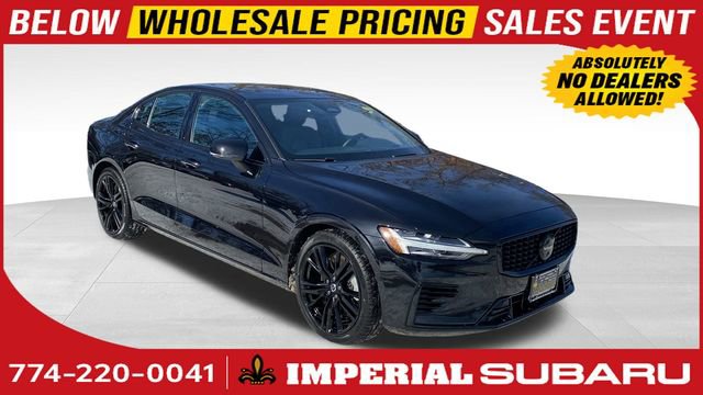 Used 2025 Volvo S60 T8 Ultra AWD/4WD image 1