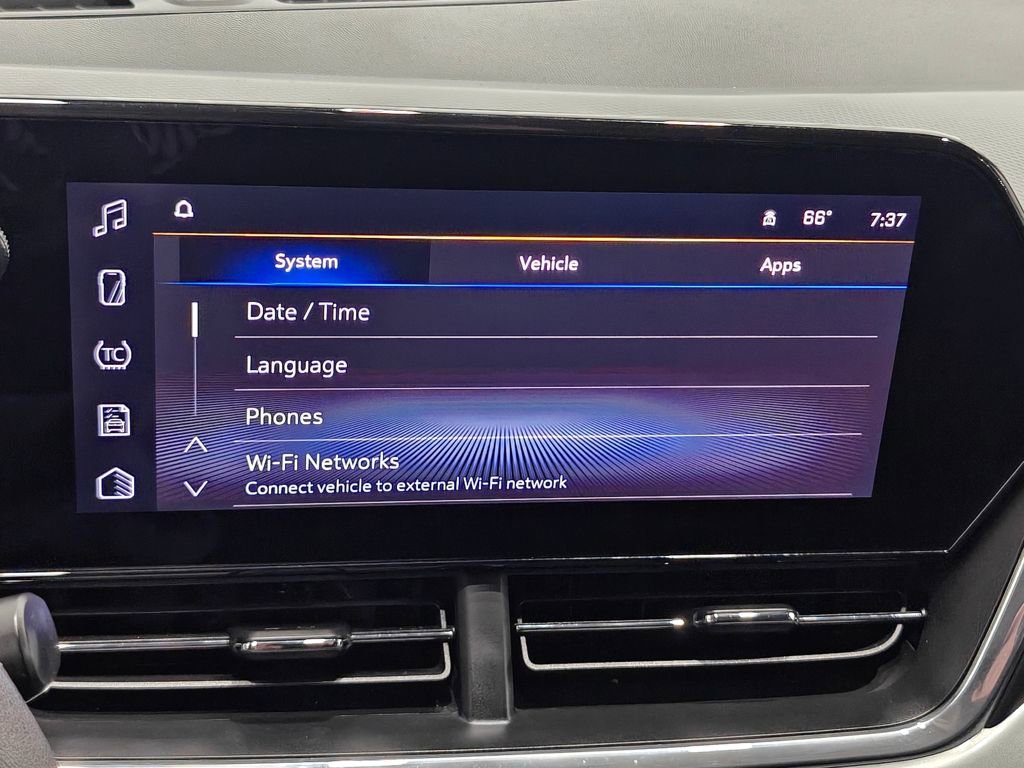 Used 2025 Chevrolet Trax LT image 32