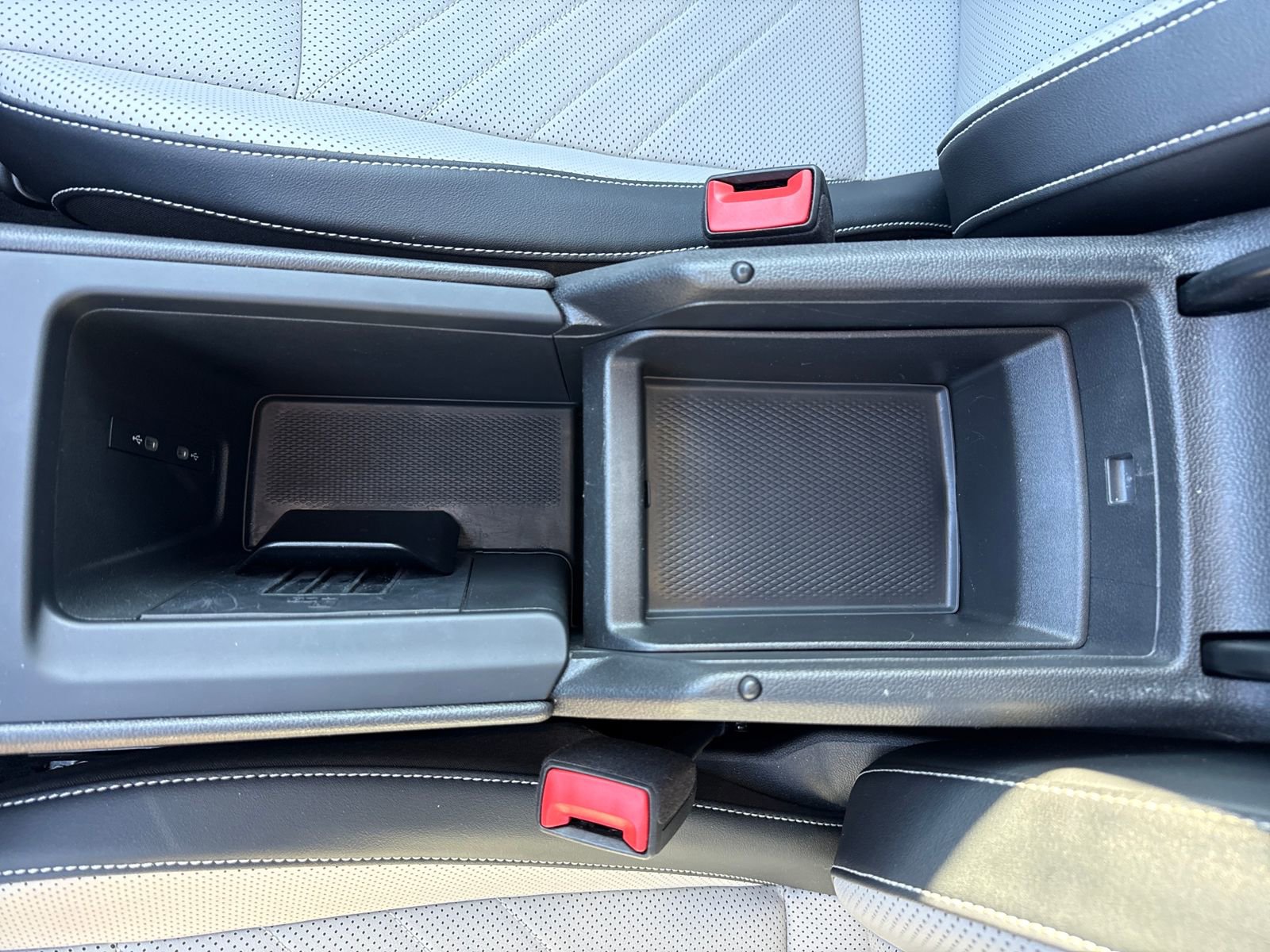 Used 2025 Volkswagen Tiguan SE image 17