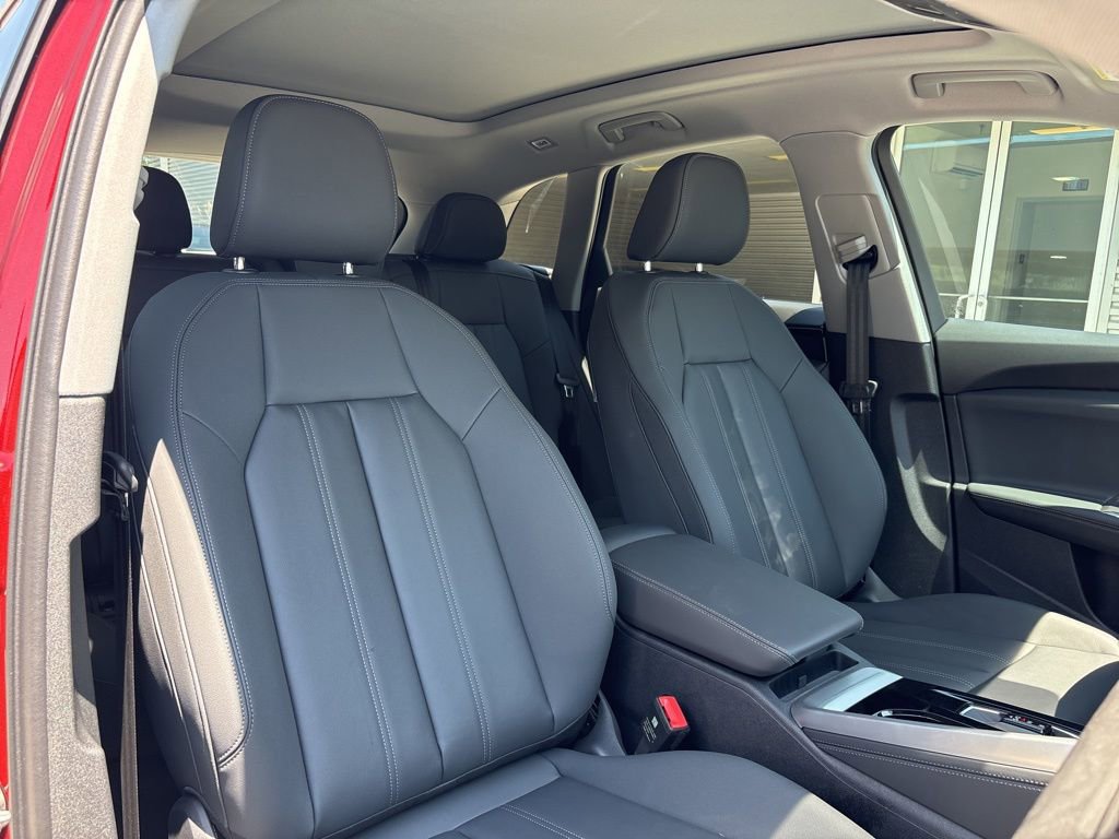 New 2025 Audi Q5 Premium Plus image 14