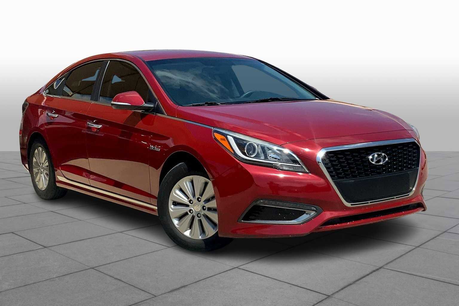 Used 2016 Hyundai Sonata SE image 3