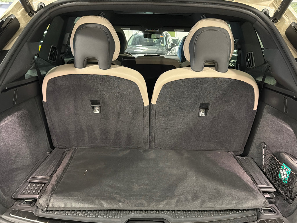 Certified 2025 Volvo EX90 Plus AWD/4WD image 28