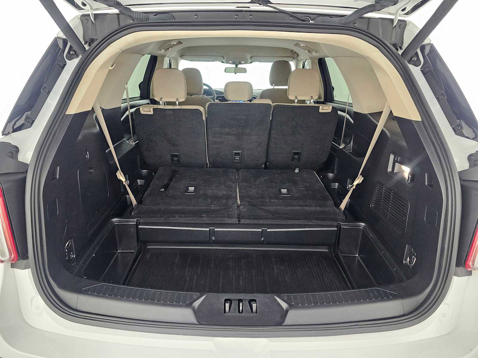 Used 2022 Ford Explorer 2WD image 16