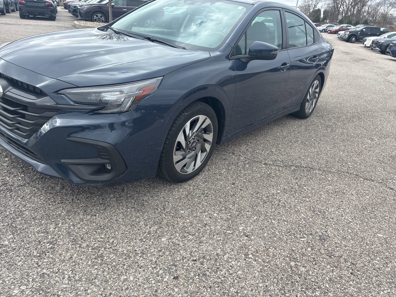 Used 2023 Subaru Legacy Limited image 3