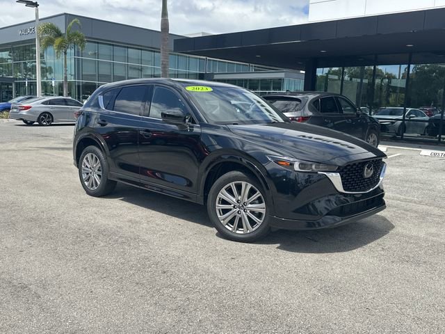 Used 2023 MAZDA CX-5 Signature AWD/4WD image 2
