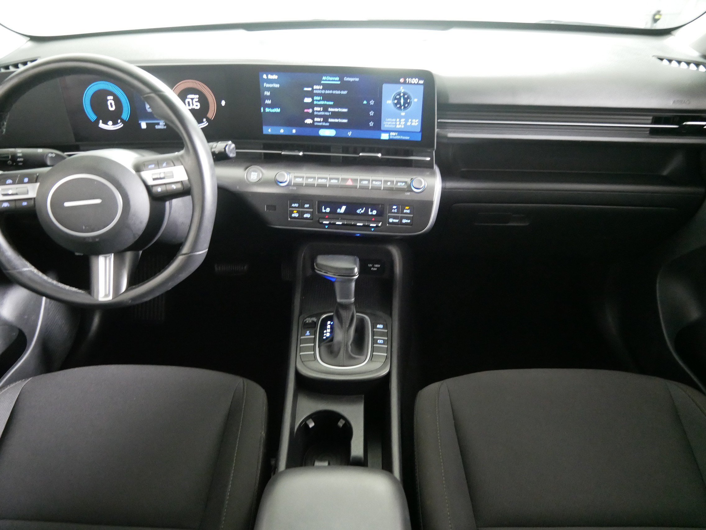 Used 2025 Hyundai Kona SEL AWD/4WD image 10