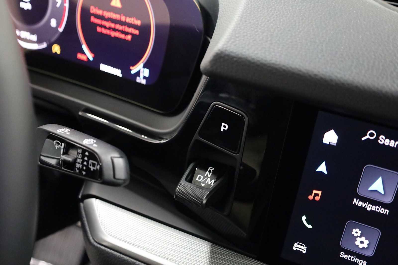 Certified 2025 Porsche Cayenne image 27