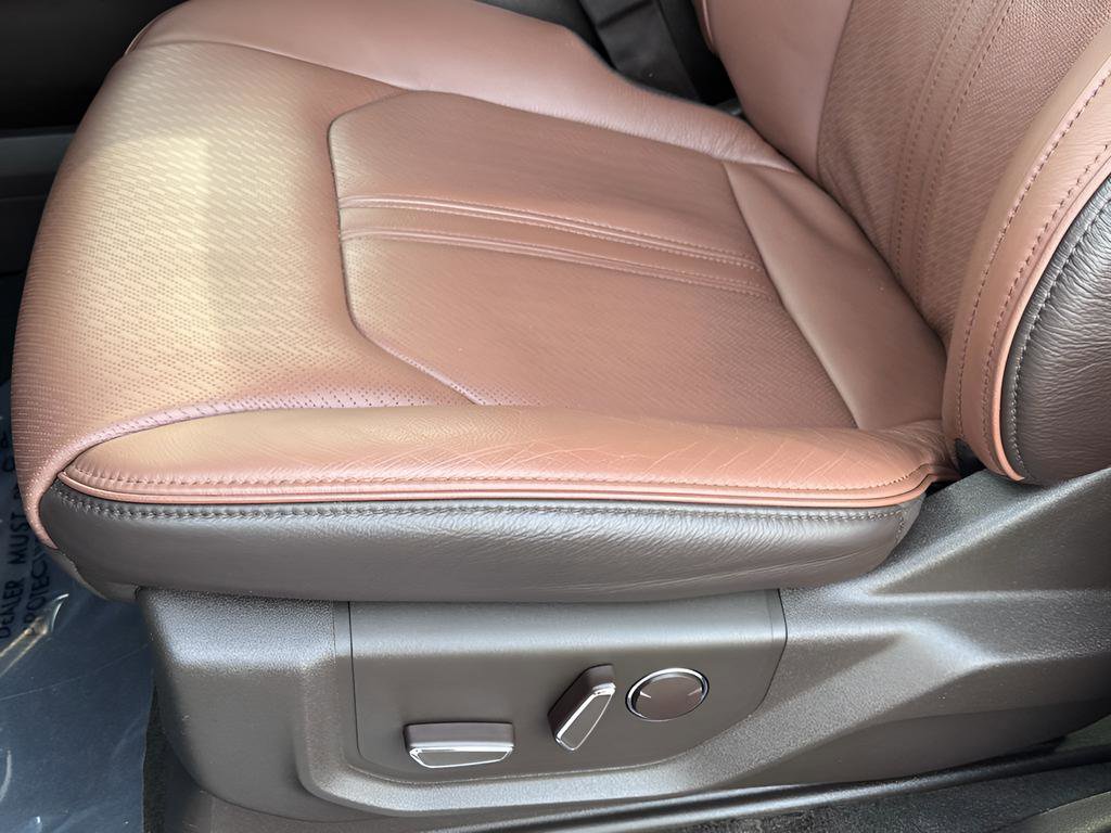 Used 2024 Ford Expedition Max King Ranch image 28