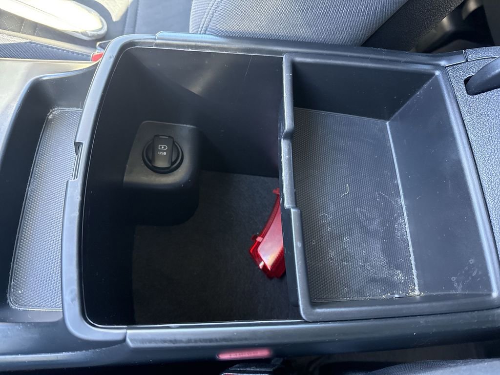 Used 2016 Kia Sorento LX image 33