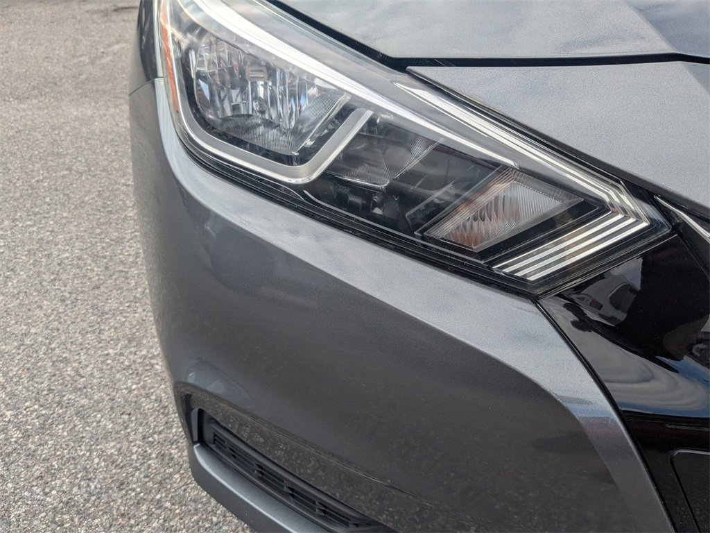 Used 2021 Nissan Versa SV image 10