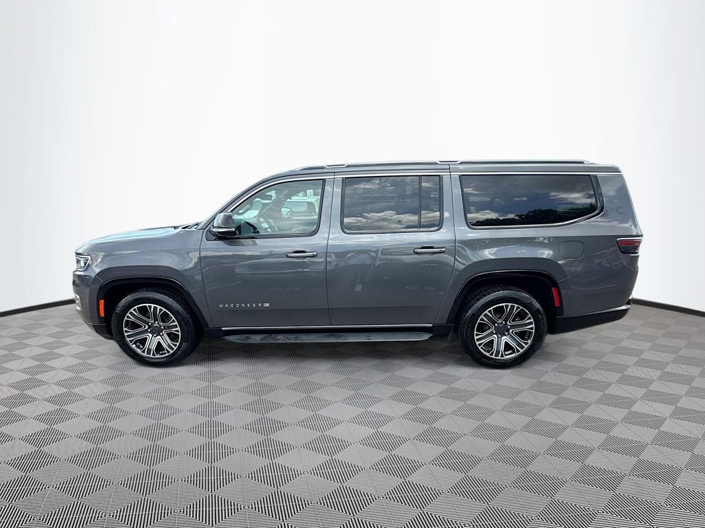 Used 2023 Jeep Wagoneer L Series II AWD/4WD image 5