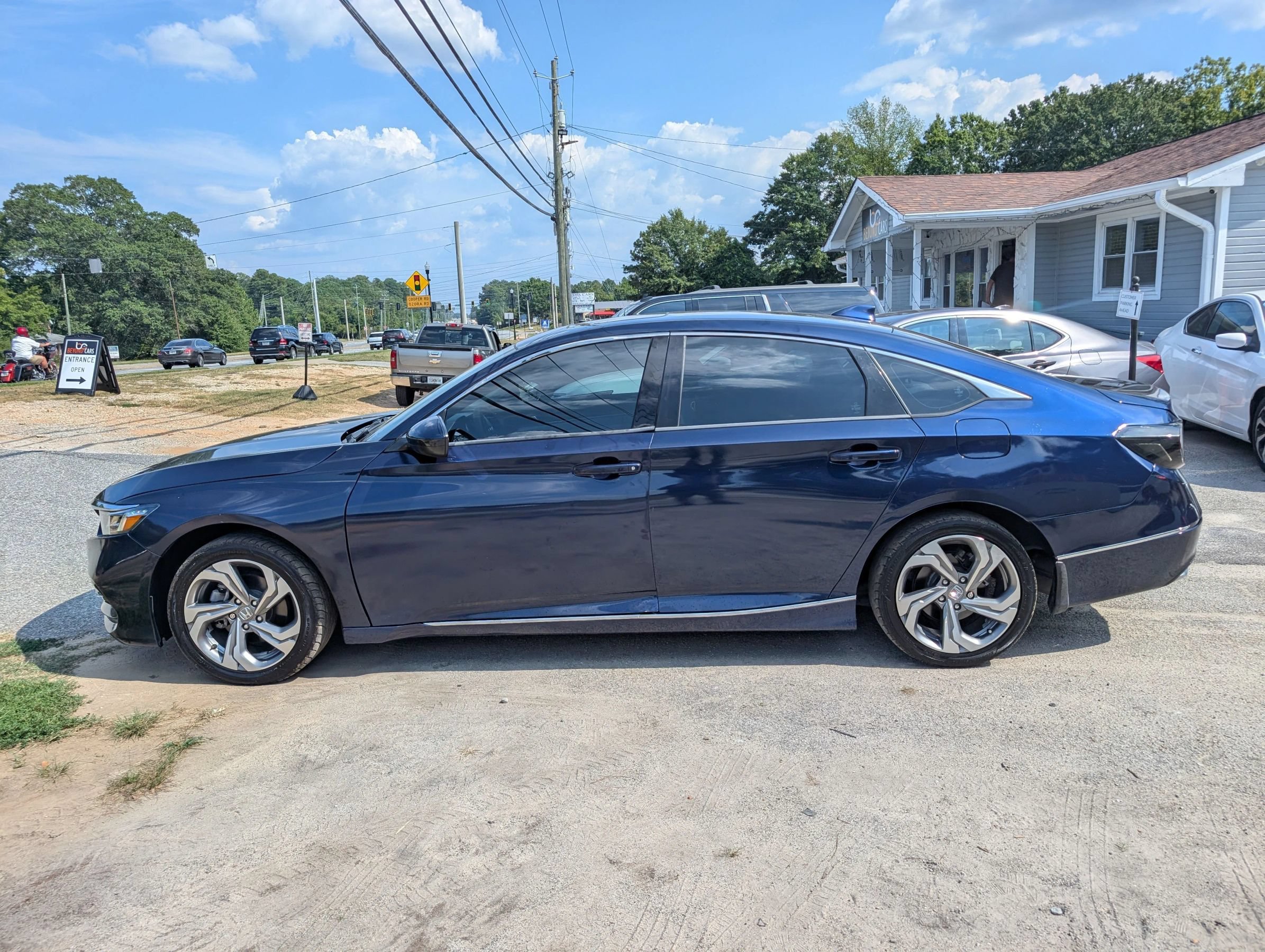 Used 2019 Honda Accord EX image 3