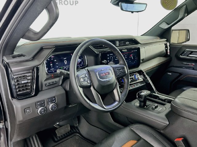 Used 2025 GMC Sierra 1500 AT4 w/ AT4 Premium Package AWD/4WD image 37