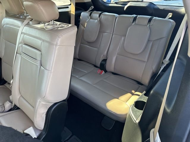 Used 2024 Ford Explorer Limited image 18