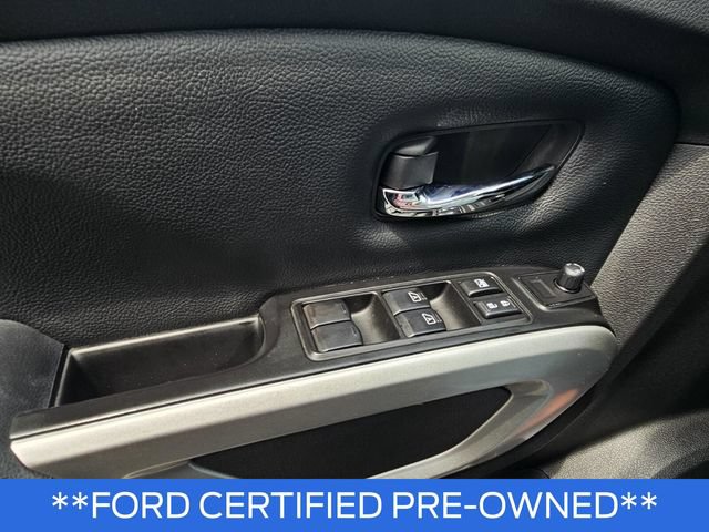 Used 2024 Nissan Titan SV w/ SV Convenience Package RWD image 30