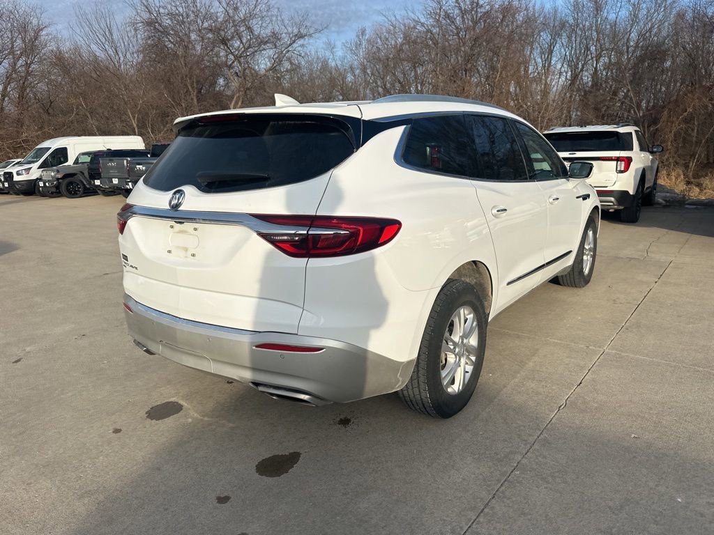 Used 2021 Buick Enclave Essence image 7