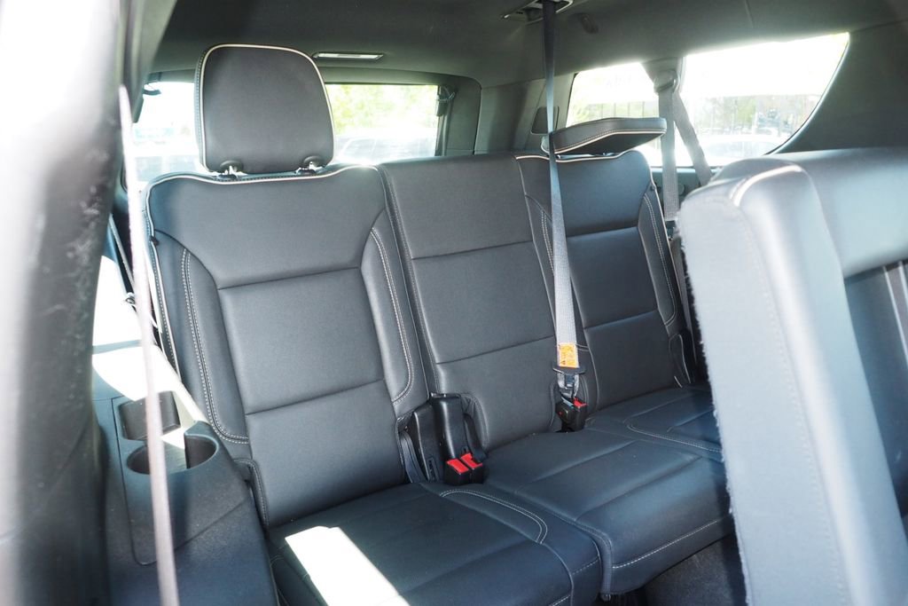 Used 2022 GMC Yukon XL SLT w/ SLT Luxury Package AWD/4WD image 22