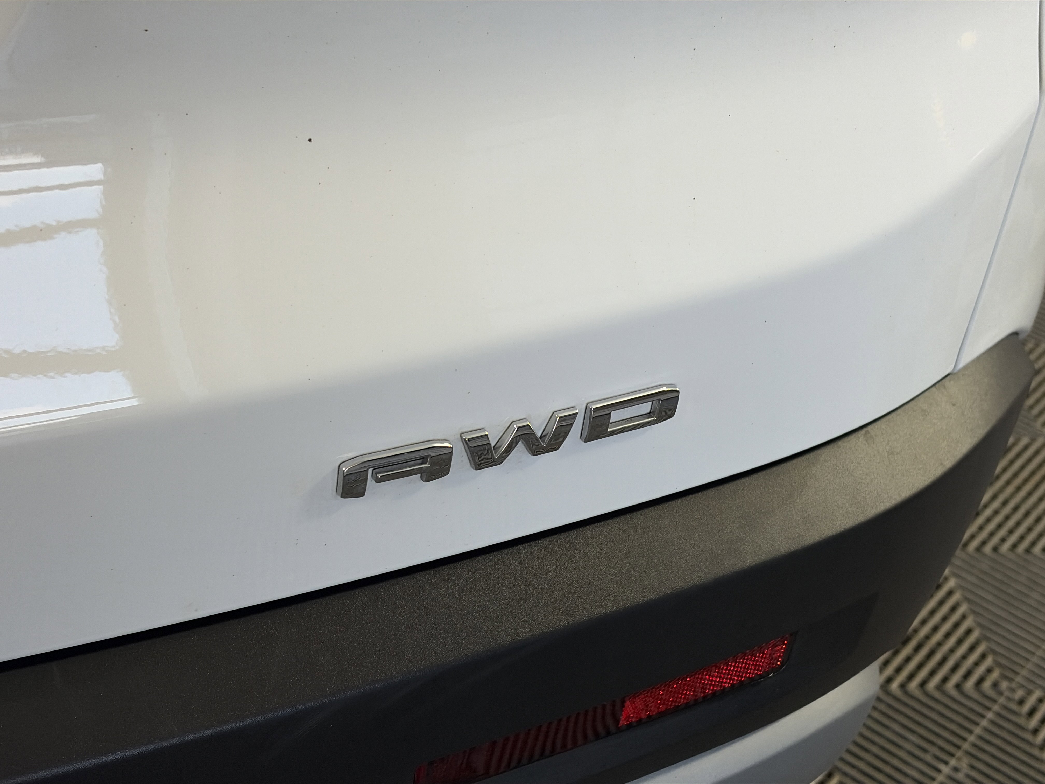 Certified 2023 GMC Acadia SLE image 16