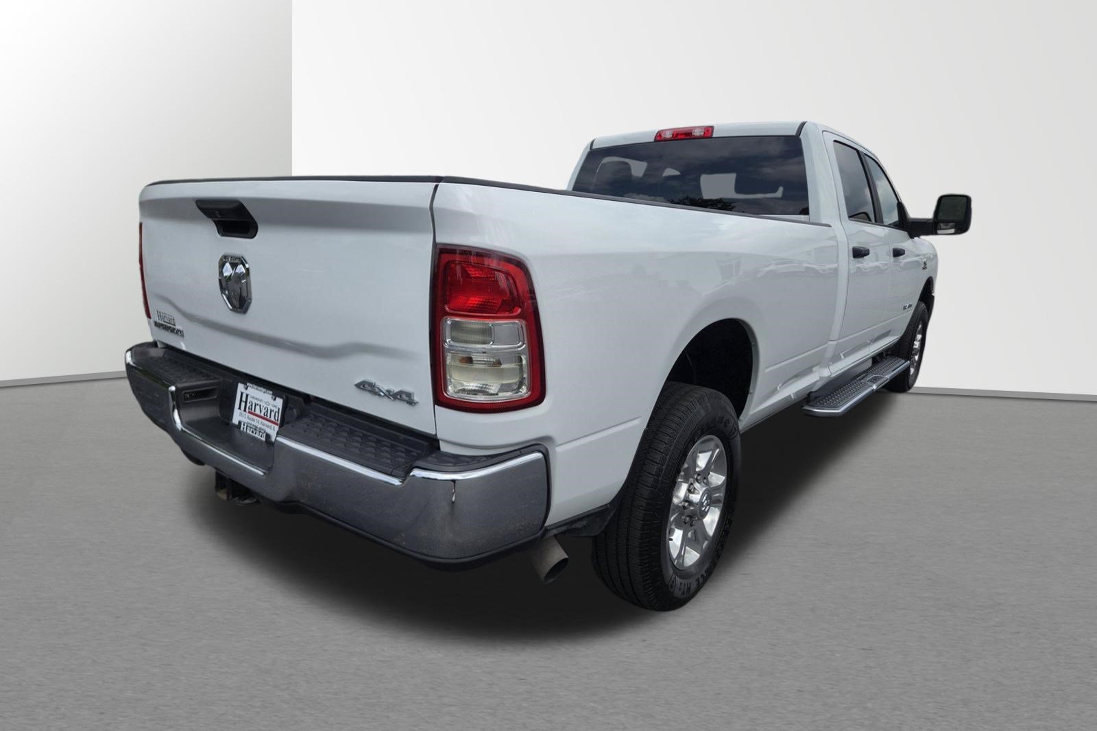 Used 2024 RAM 3500 Big Horn AWD/4WD image 4