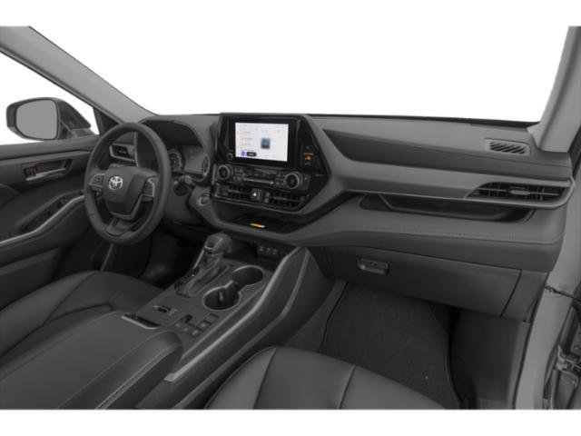 Used 2023 Toyota Highlander XLE AWD/4WD image 17