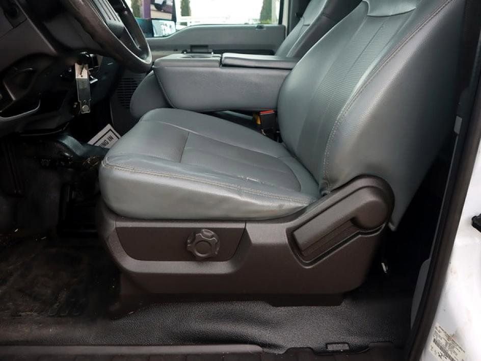 Used 2017 Ford F650 2WD SuperCab Super Duty image 17