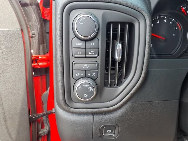 Used 2024 Chevrolet Silverado 1500 Custom w/ Dark Appearance Package AWD/4WD image 25