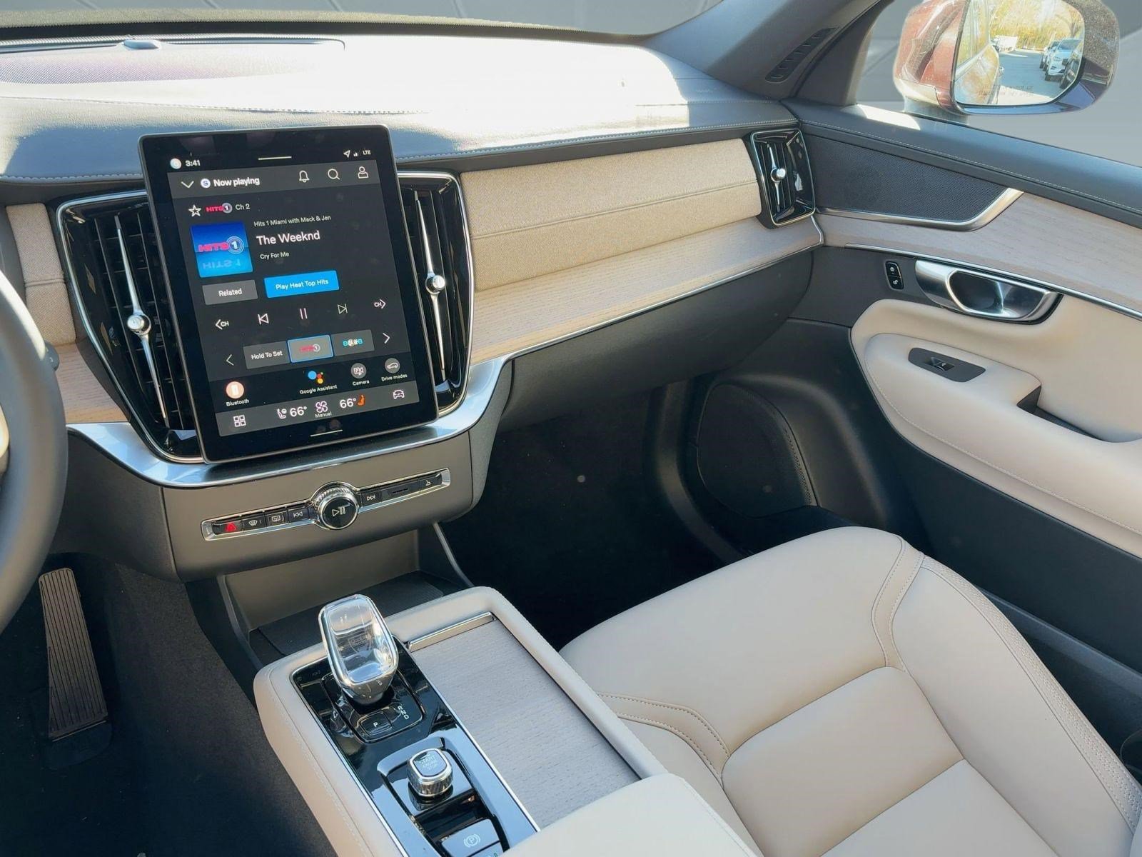 New 2026 Volvo XC90 B5 Plus w/ Protection Package AWD/4WD image 27