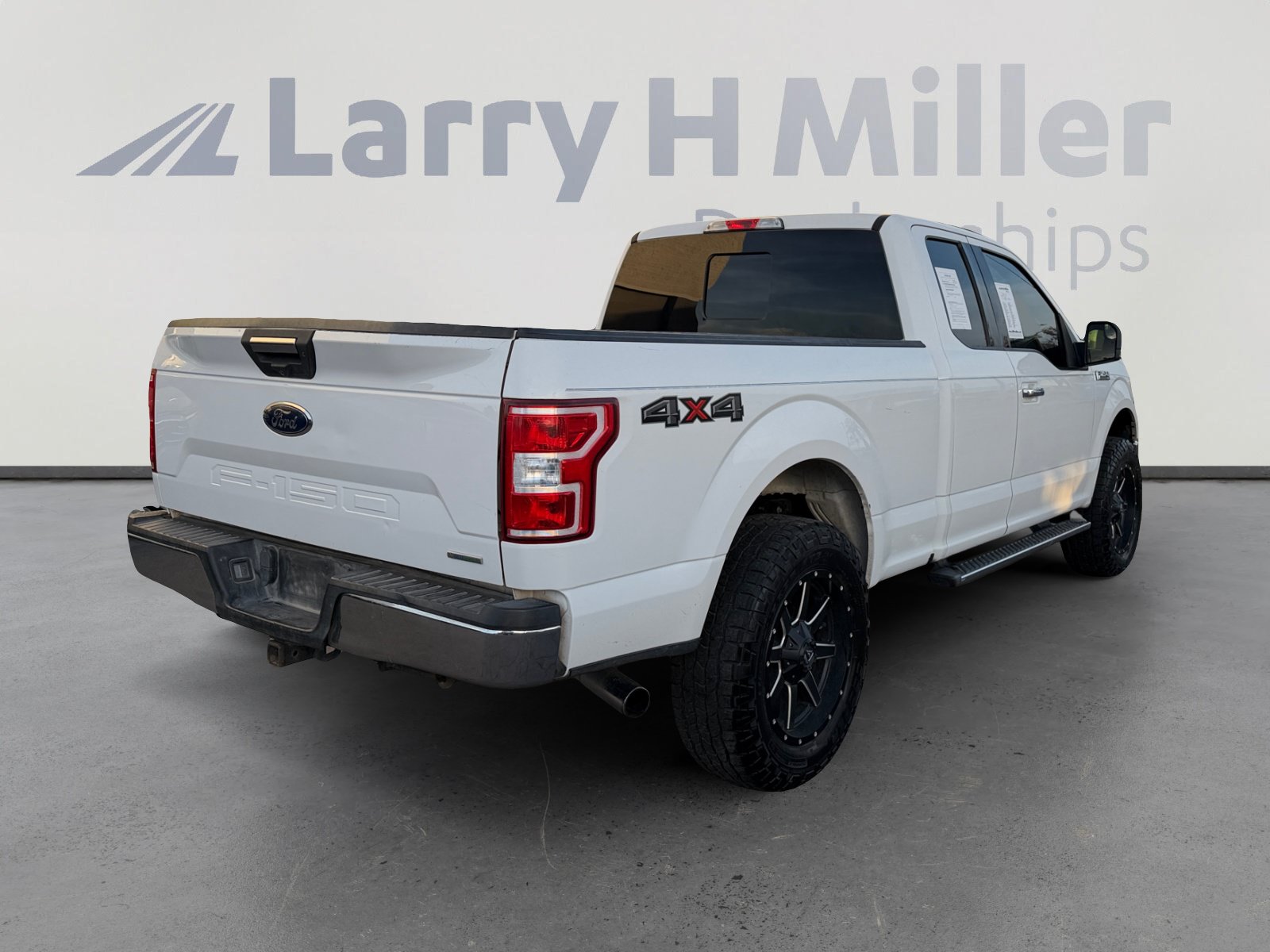 Used 2020 Ford F150 XLT w/ Equipment Group 302A Luxury AWD/4WD image 5
