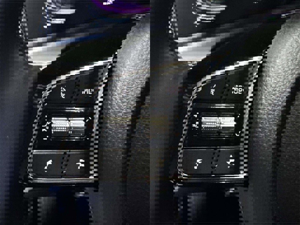 Used 2025 Kia Seltos S image 19