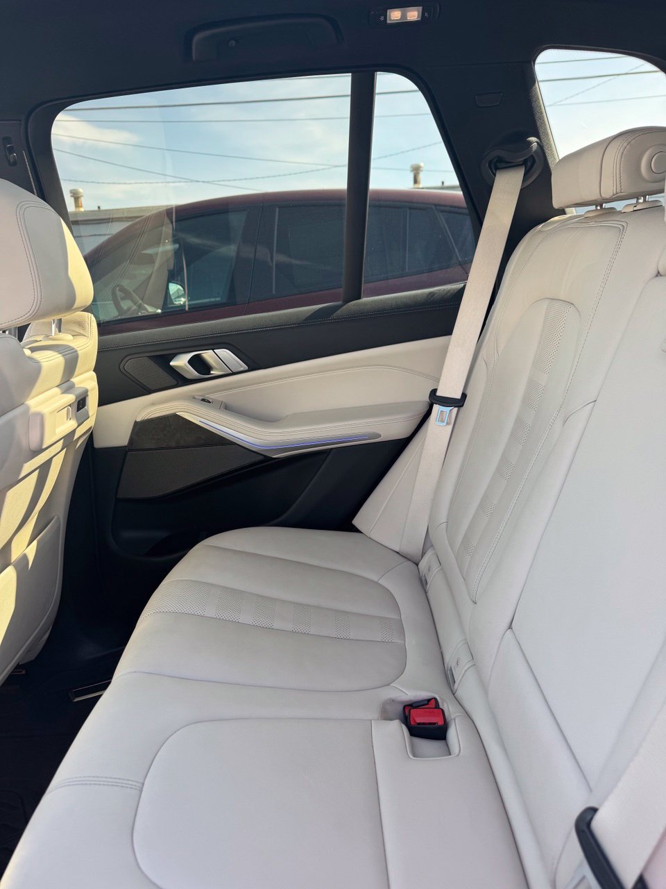 Used 2021 BMW X5 xDrive40i w/ M Sport Package AWD/4WD image 13